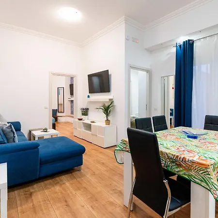 Apartamento Piazza Colombo By Interhome *